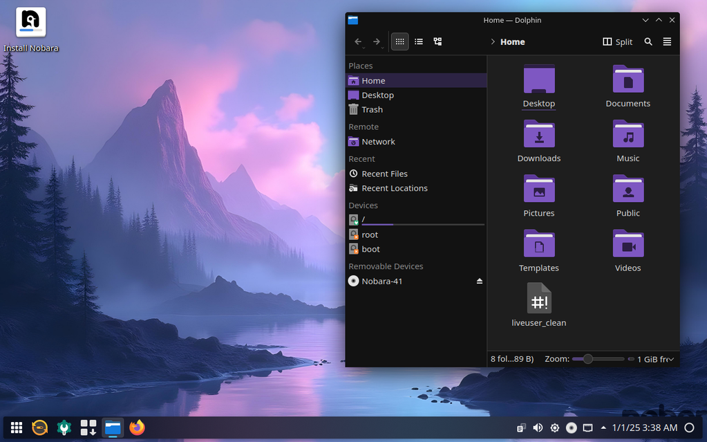 Nobara-Linux-Desktop mit geöffnetem Dateimanager-Fenster, ideal für Gaming unter Linux mit einer atemberaubenden Berglandschaft als Hintergrund.